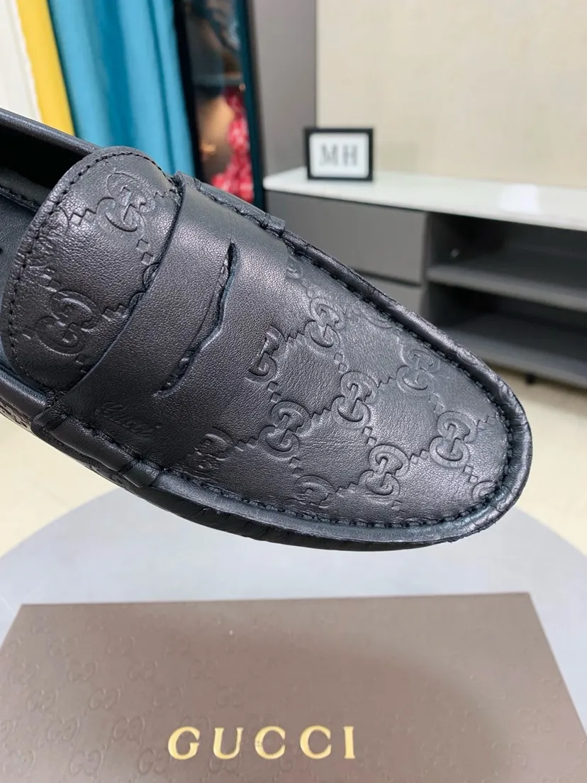 Men's men's shoes 💰458🌹🌹 Comes with packaging [GUCCI Gucci] original men's casual beanie shoes, original Italian imported special material cowhide embossing➕real first-layer sheepskin lining; equipped with precision stitching to highlight low-key luxury. The comfortable sole design maximizes the comfort and anti-slip properties of the shoe. The shoe shape is dignified and the low-key charm is not concealed! Natural and free new urbanism, code number: 38-44